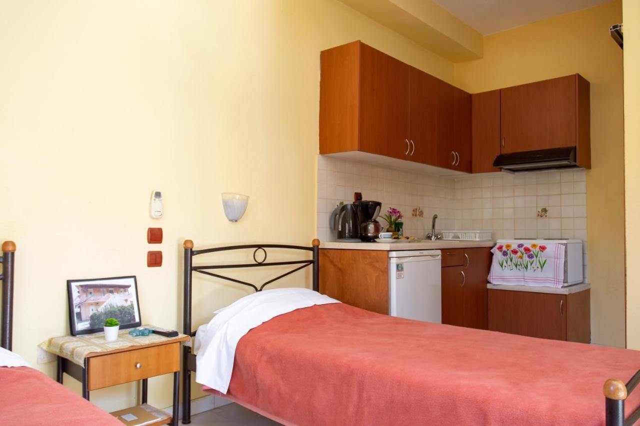 Agali Beach Pansion Marmaron  Екстер'єр фото