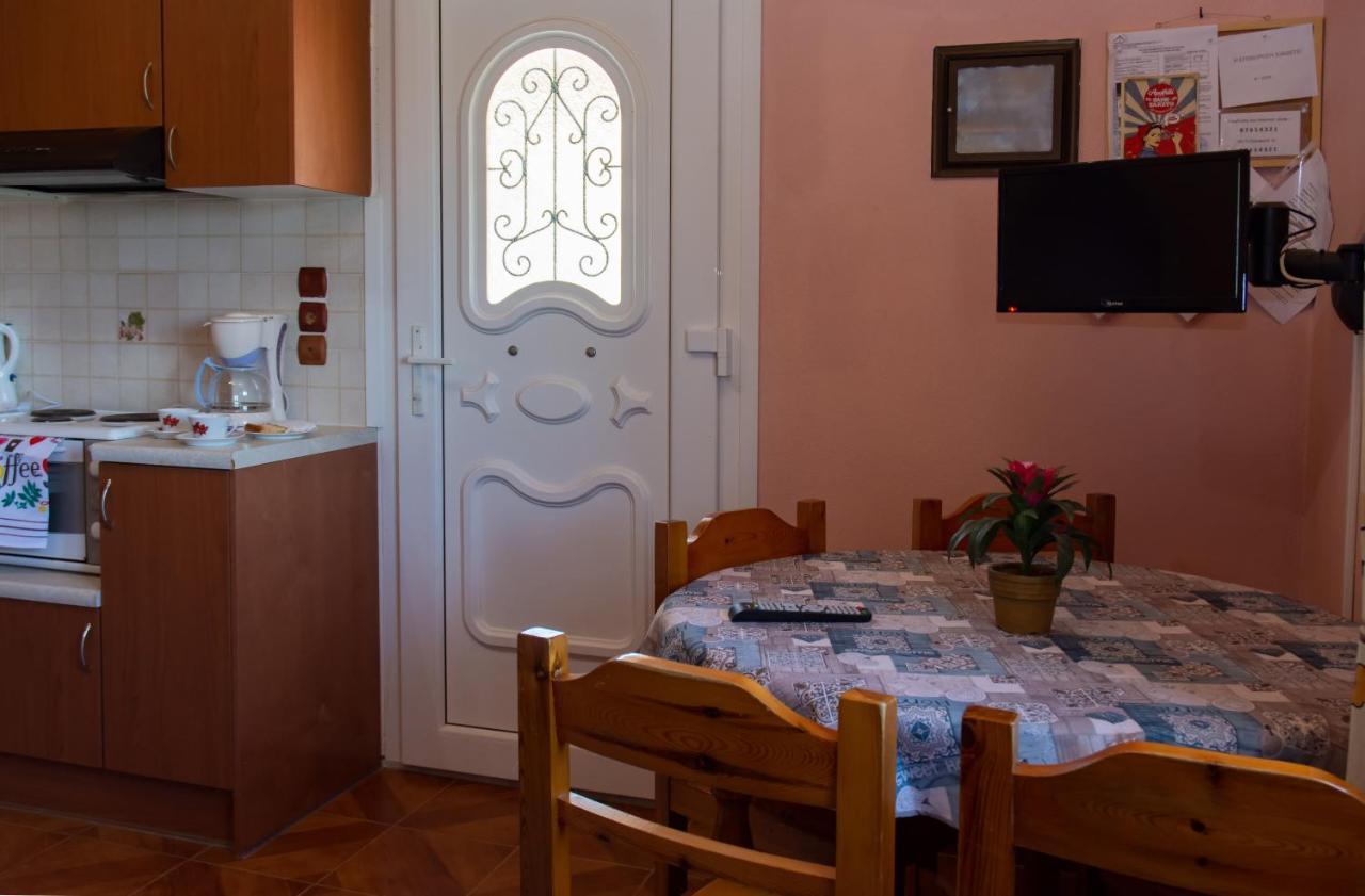 Agali Beach Pansion Marmaron  Екстер'єр фото