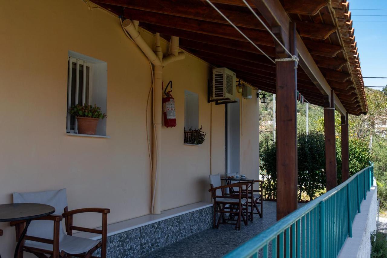 Agali Beach Pansion Marmaron  Екстер'єр фото